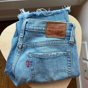 Levi's Wedgie Straight in color Rough Tide - 27W - Premium Denim - 25" inseam